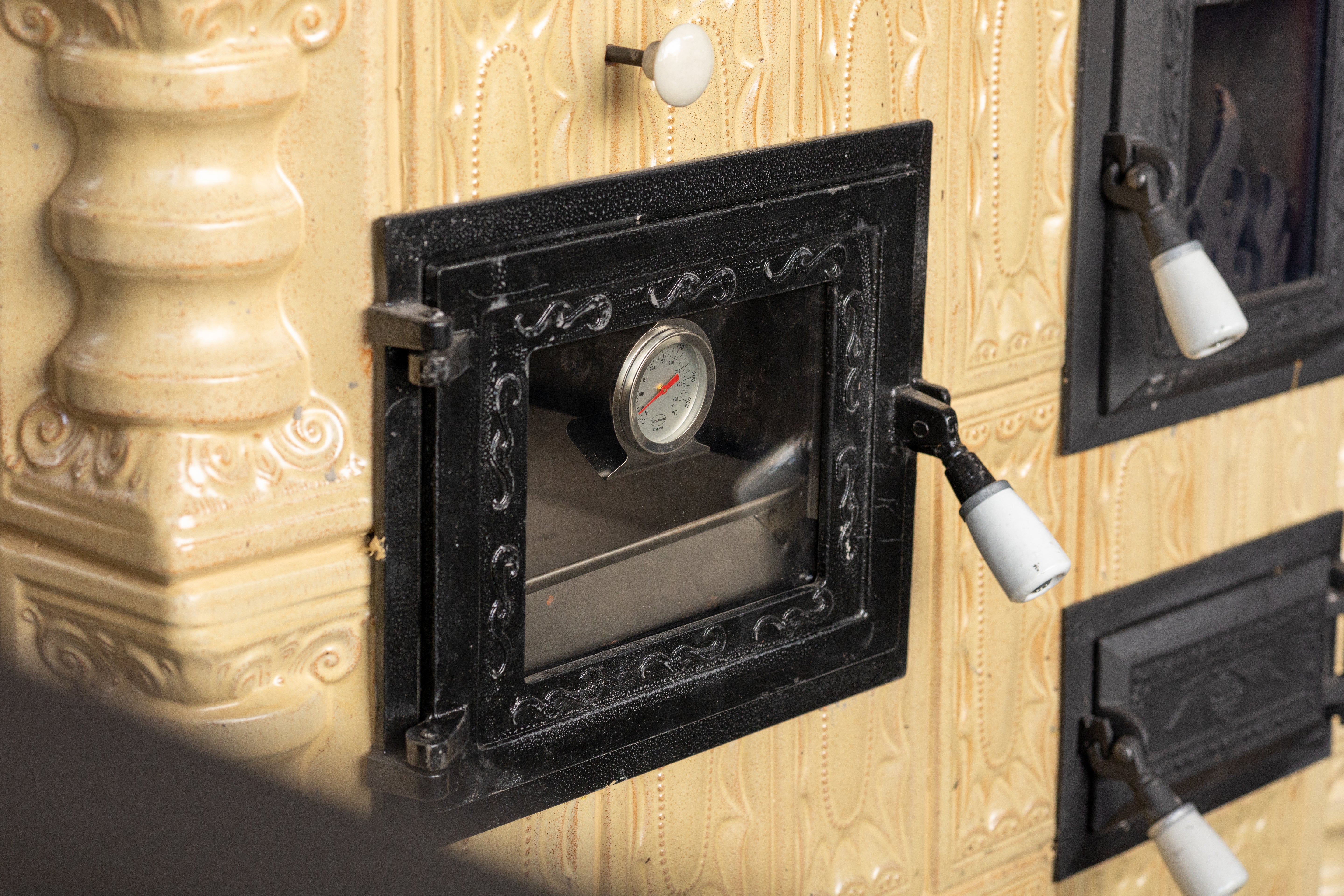 POÊLE CÉRAMIQUE MODÈLE 4 CRÈME DROIT 10 kW