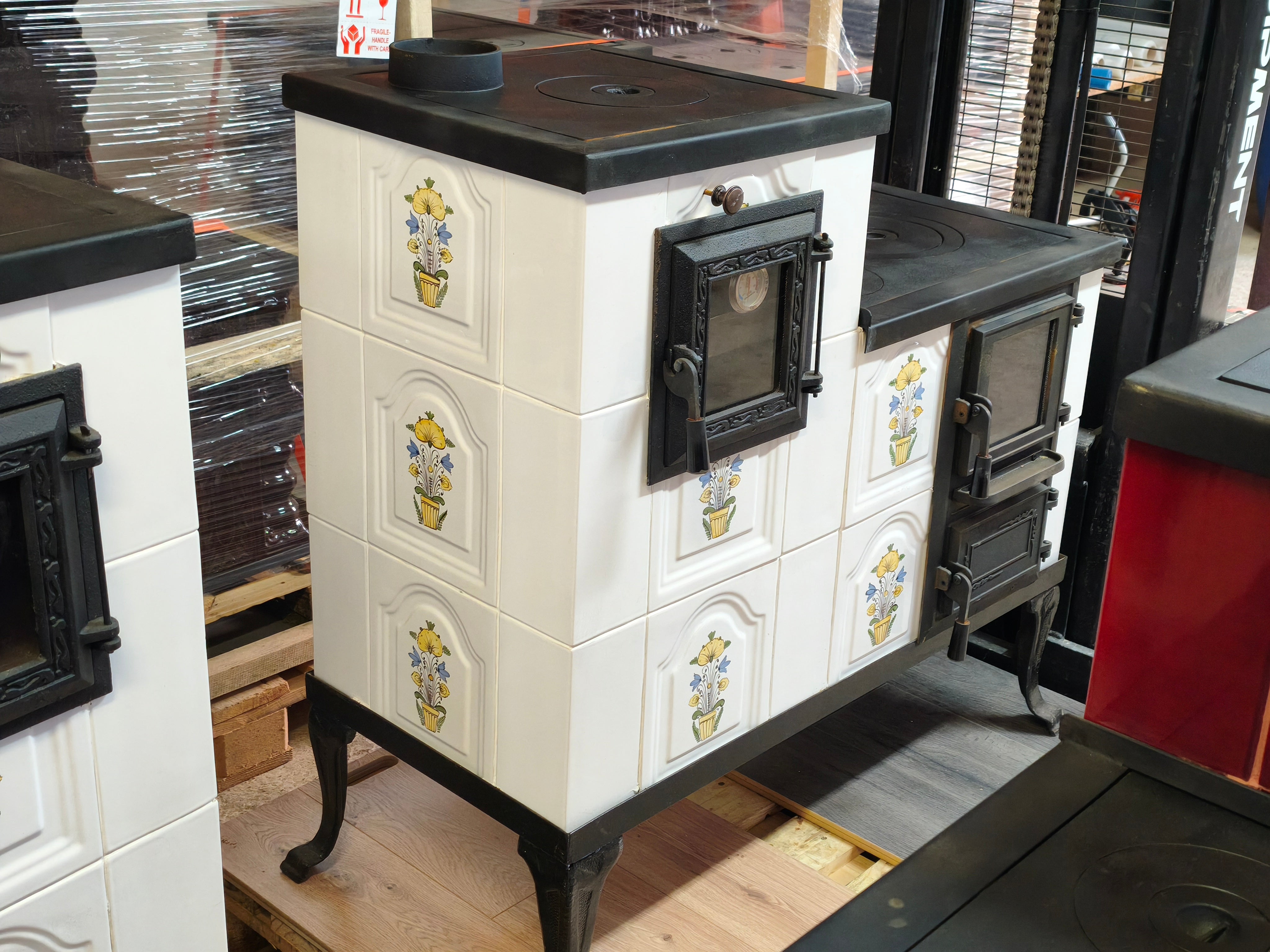 POÊLE CÉRAMIQUE MODÈLE 1 FOLK GAUCHE 10 kW