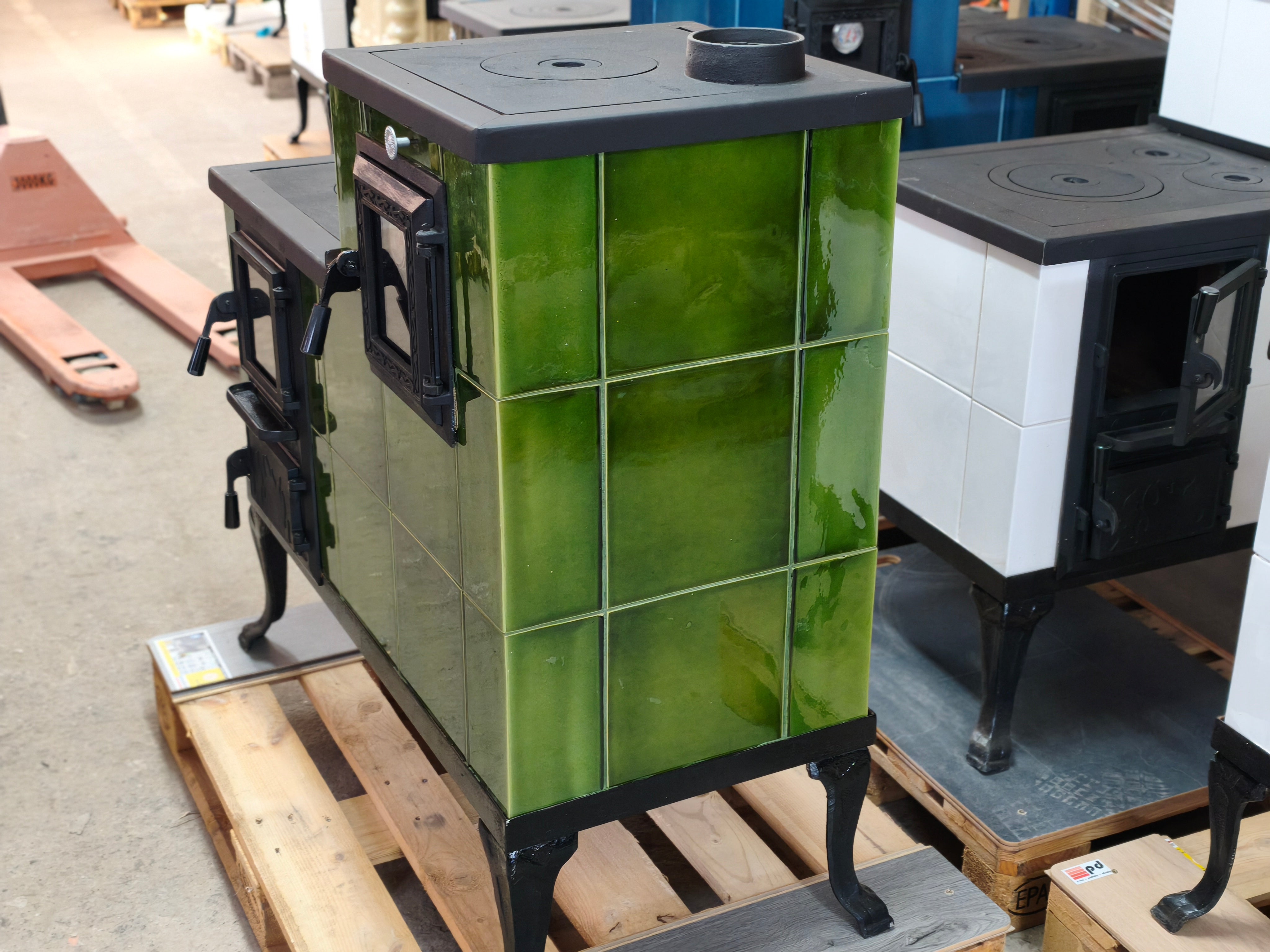 POÊLE CÉRAMIQUE MODÈLE 1 VERT CLAIR DROIT 10 kW