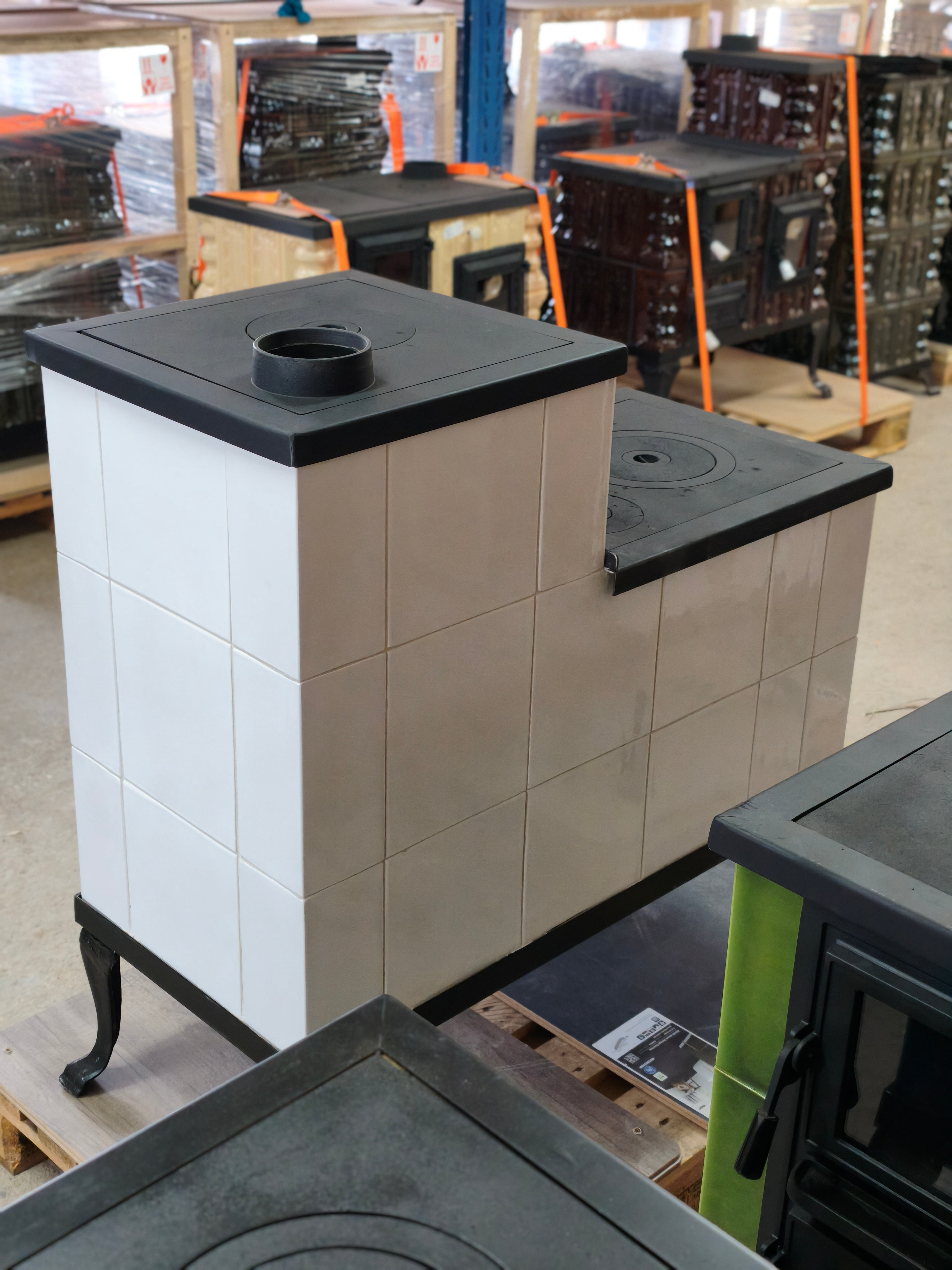 CERAMIC STOVE MODEL 1 WHITE RIGHT 10 kW